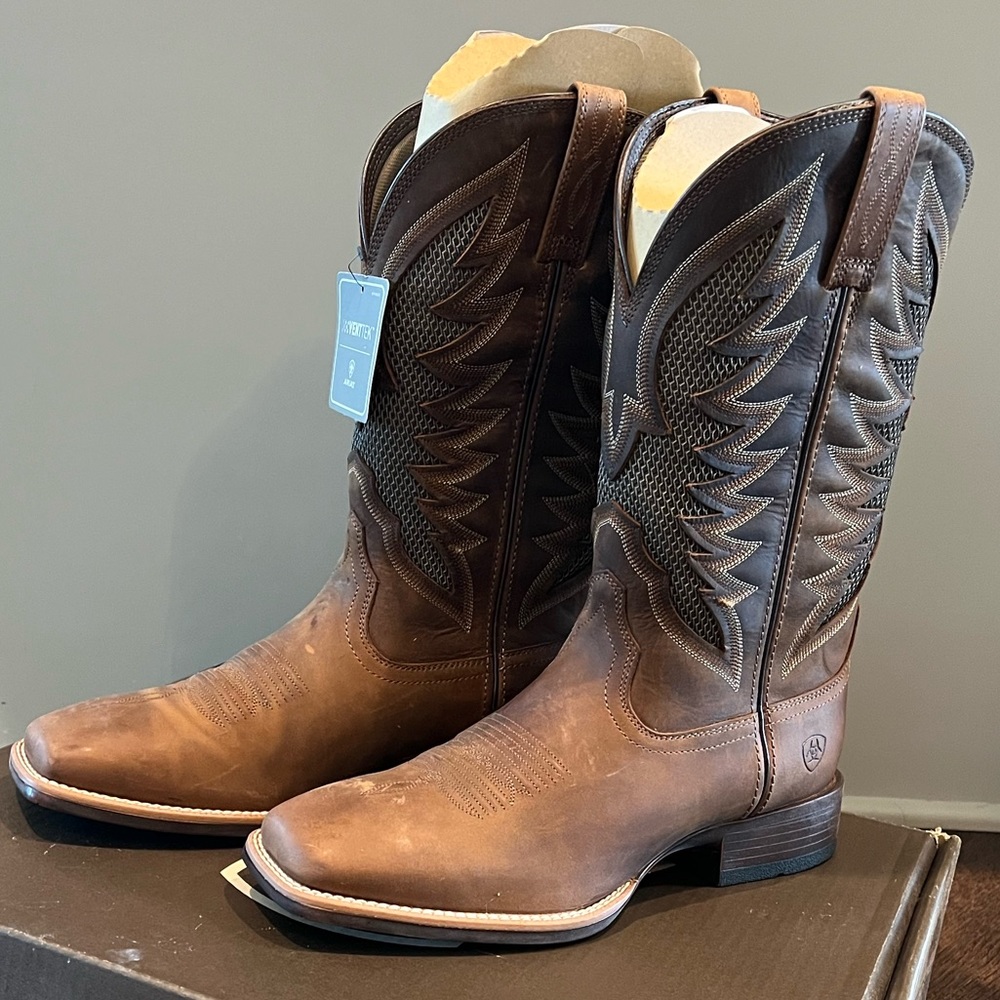 Ariat Men’s VentTEK Ultra Western Boot 10 EE NIB